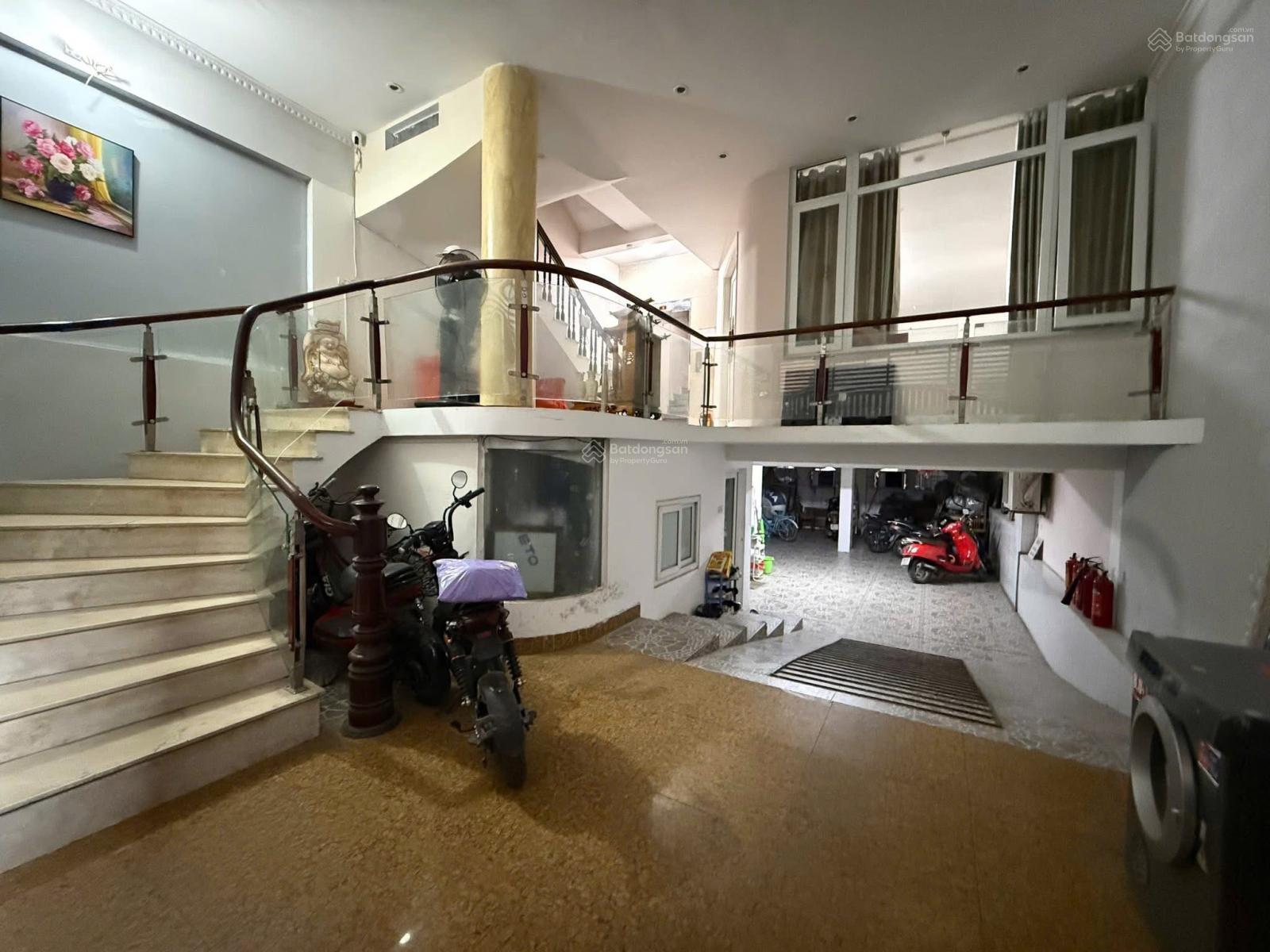 Bán nhà CCDV Quảng An,Tây Hồ - 140m2x7T,thang máy - 20m ra ôtô-còn mới,ngõ rộng,thoáng-giá hiếm
