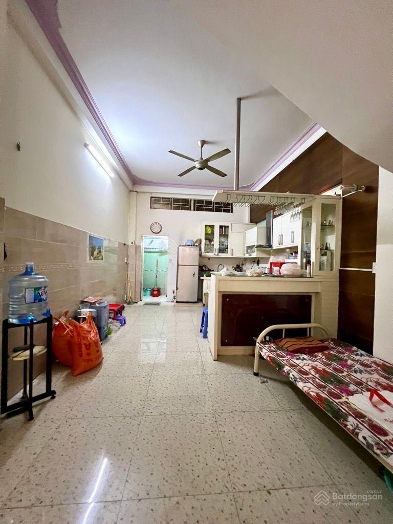 15 tỷ thương lượng, nhà 4 tầng mặt tiền khu dân cư, diện tích : 4 x 25. 15 tỷ thương lượng, nhà 4 tầng mặt tiền khu dân cư, diện tích : 4 x 25.