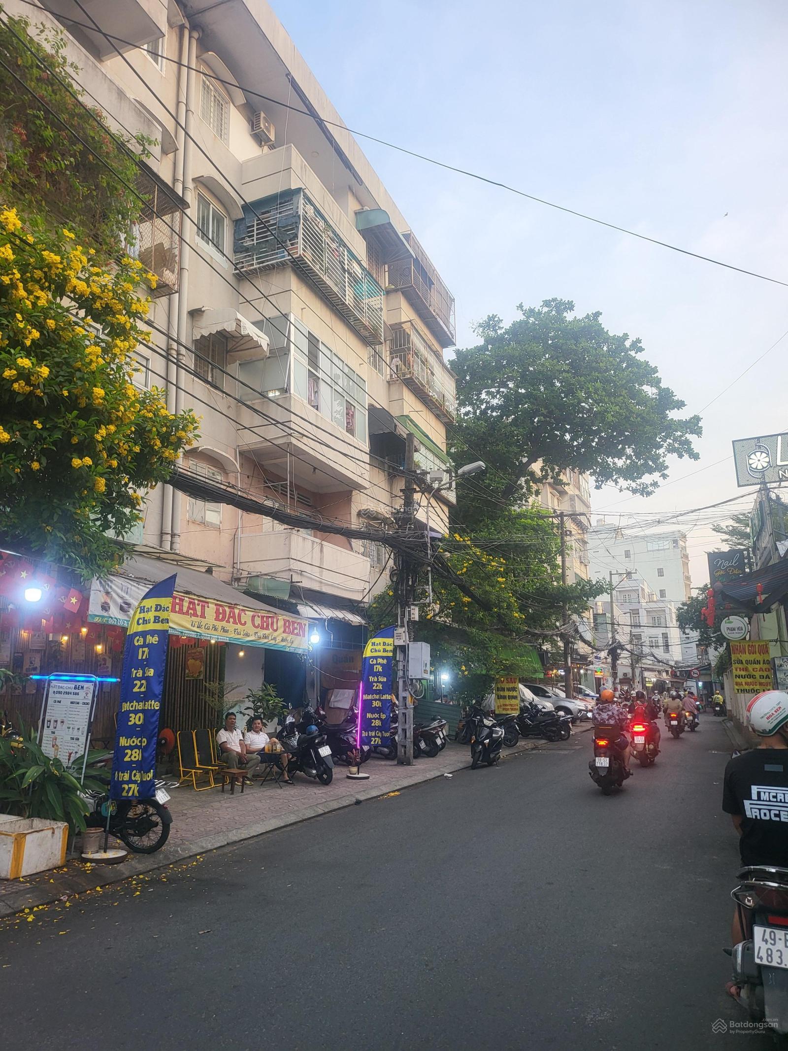 Đồng Đen,Phan Sào Nam, Cv Bàu Cát, hẻm xe hơi 8m, 2 tầng, 80m2 (ngang 4 x 20m), giá 9.99 tỷ hơn