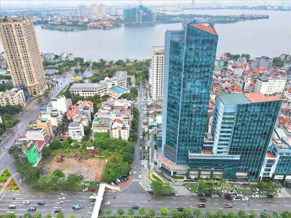 Bán nhà mặt phố Võ Chí Công 67m2, giá: 37 tỷ. Tây Hồ