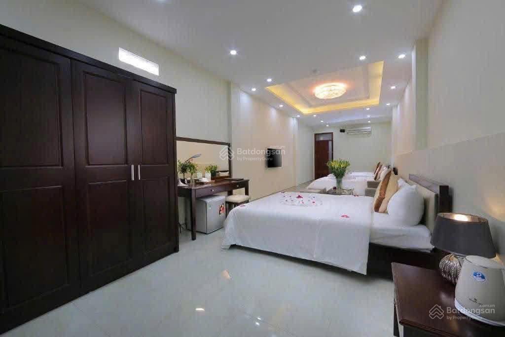 [CHÍNH CHỦ] GỬI BÁN TOÀ KHÁCH SẠN MẶT PHỐ CỔ, TRUNG TÂM QUẬN HOÀN KIẾM. Dt 115 m2 x 8 tầng.