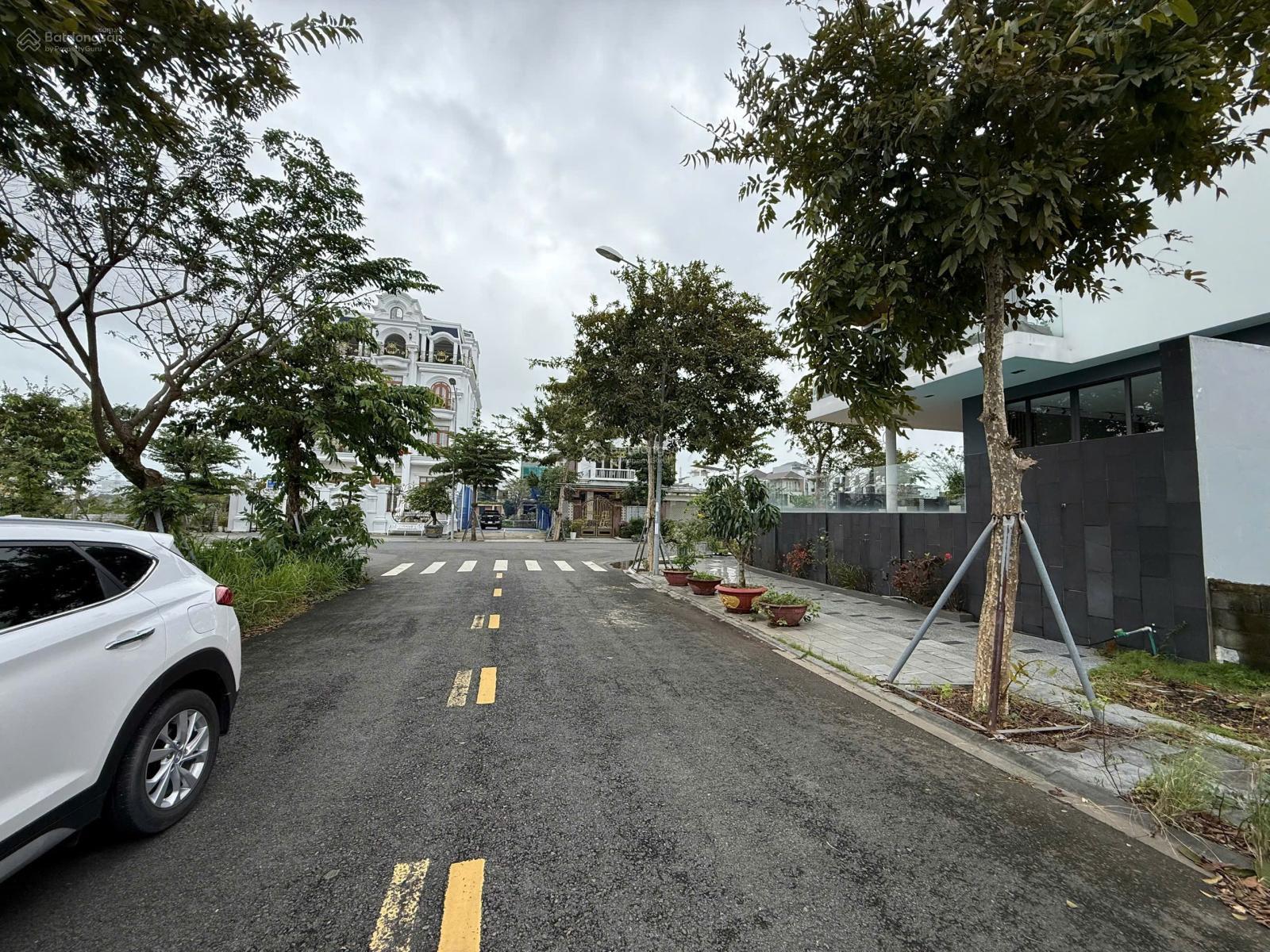 Rẻ nhất - Bán lô đất ngay biệt thự khu EuroVillage 2, mặt tiền đường Giáng Hương 4, Đà Nẵng