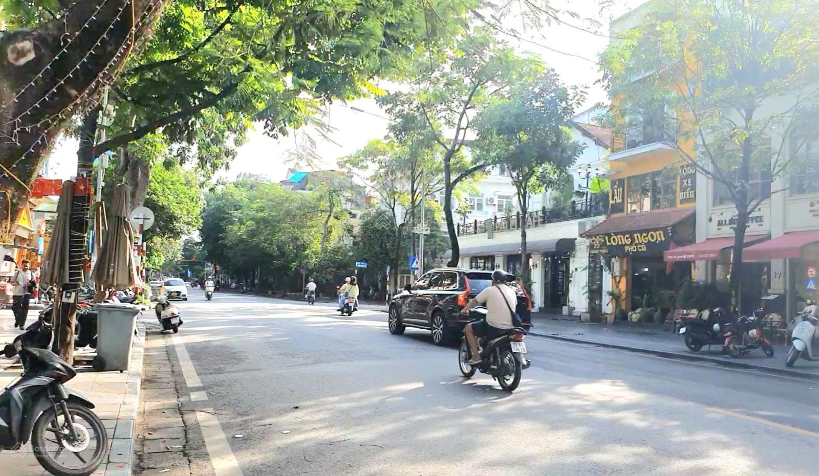 SIÊU HIẾM - BT PHỐ CỔ PHAN BỘI CHÂU - HOÀN KIẾM, BT PHÁP CỔ THUỘC NHÓM 3 556M, 3T, MT 15M, 425 TỶ SIÊU HIẾM - BT PHỐ CỔ PHAN BỘI CHÂU - HOÀN KIẾM, BT PHÁP CỔ THUỘC NHÓM 3 556M, 3T, MT 15M, 425 TỶ