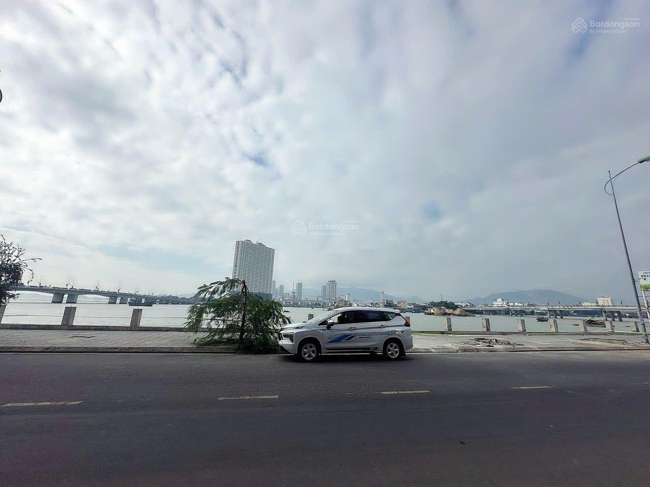 Bán nhà mặt tiền bờ kè Cù Huân Nha Trang - trực diện cửa biển Trần Phú