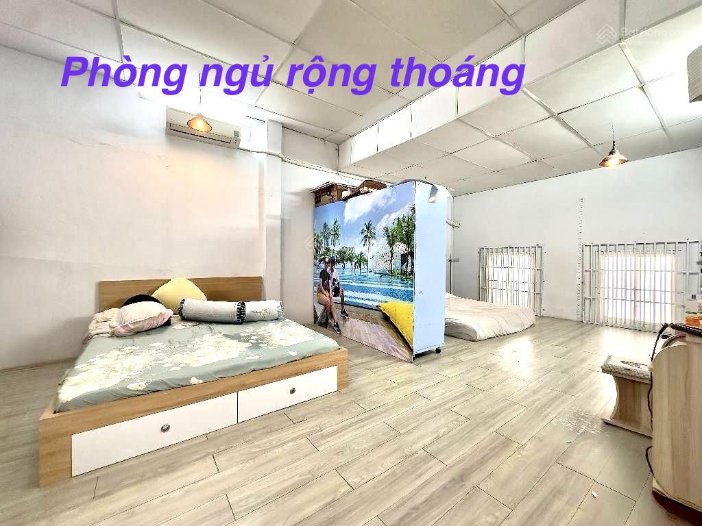 Nhà hiếm ngang 5.2m2-Đ. Nguyễn Khoái, hướng đi Tôn Thất Thuyết, Bến Vân Đồn, Hoàng Diệu qua Q1,Q8 . Nhà hiếm ngang 5.2m2-Đ. Nguyễn Khoái, hướng đi Tôn Thất Thuyết, Bến Vân Đồn, Hoàng Diệu qua Q1,Q8 .