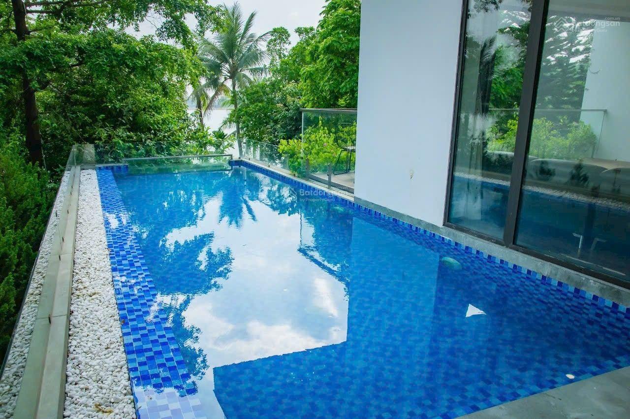 Bán BT hàng hiếm tại Flamingo Resort, 17 tỷ, 250m2, 5PN, 5WC