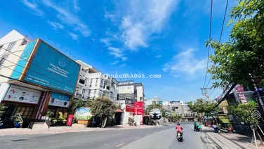 Lô góc siêu thoáng ngay Đại Học Ngân Hàng - 81m2(5.5x16m), Xay Dựng 5 tầng - Đường ô tô tránh