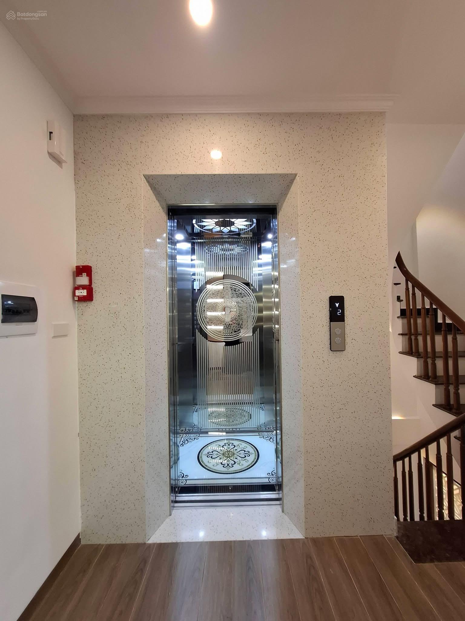 BÁN NHÀ PHỐ THỊNH QUANG DT 45m 6 TẦNG THANG MÁY GIÁ 10x tỷ