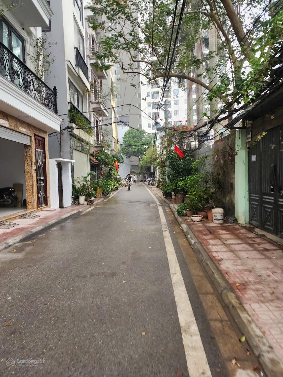 Cần bán căn nhà xây mới 6 tầng thang máy đường ô tô tránh tại Đức Giang, Việt Hưng, Long Biên Cần bán căn nhà xây mới 6 tầng thang máy đường ô tô tránh tại Đức Giang, Việt Hưng, Long Biên