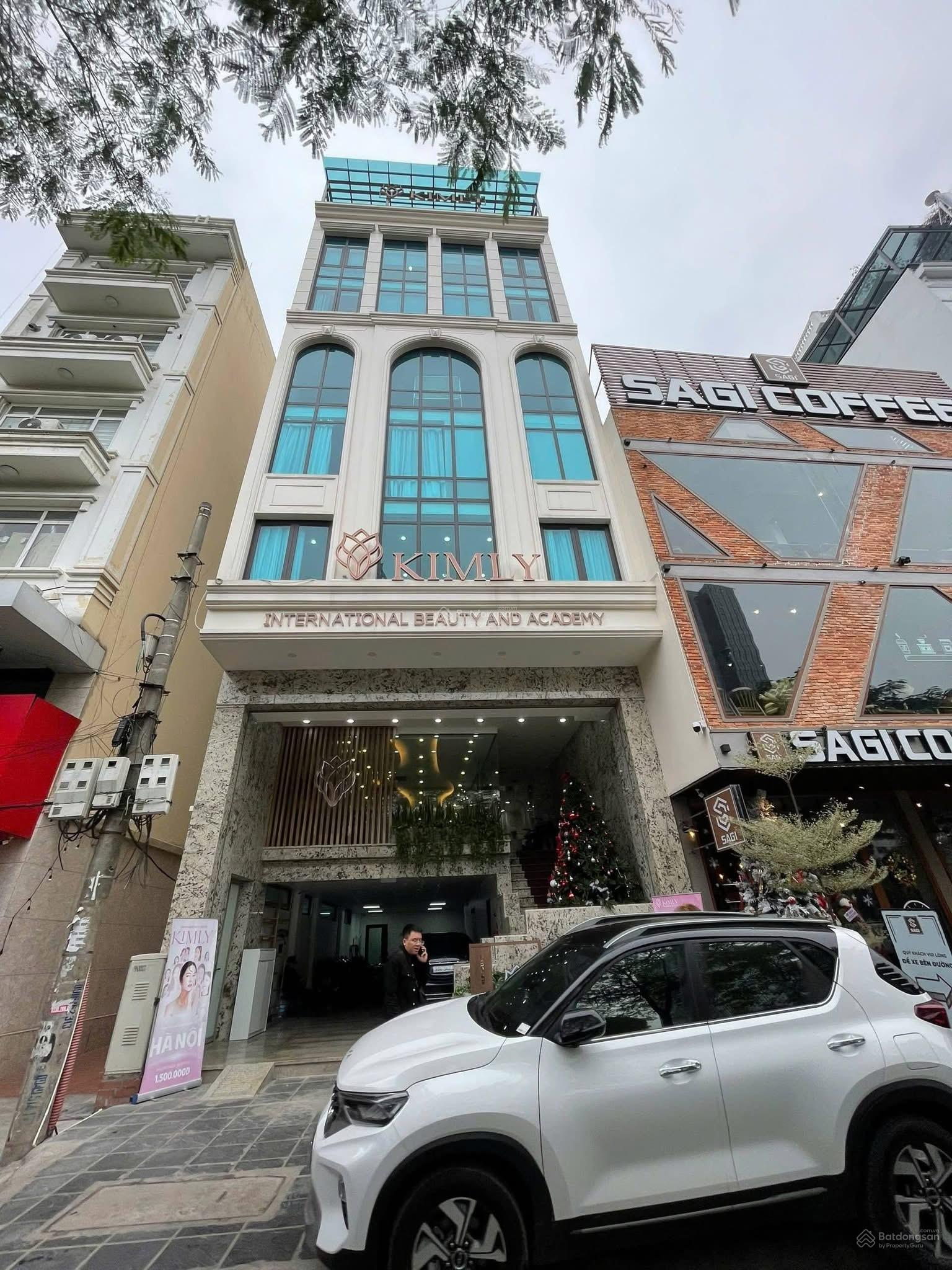 Chủ nhà gửi bán nhà Mặt Phố Linh Lang- Kim Mã Thượng:150m2,7 tầng lô góc,mt:6m.Giá:75tỷ