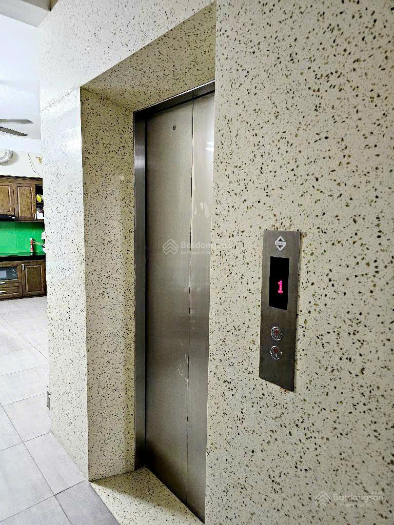 Bán nhà Mặt Phố Minh Khai -Gần TimesCity, Kinh doanh bất chấp,vỉa hè rộng,46m x 6T thang máy, 29 tỷ