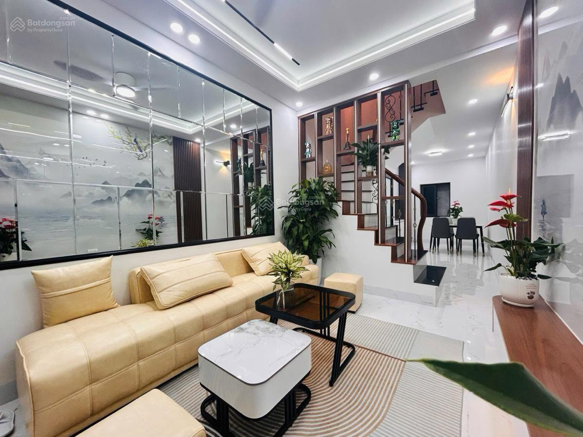 Chỉ hơn 8 tỷ có nhà trần phú, văn quán ô tô tránh gần, vài bước ra phố DT37m2 gần hv an ninh
