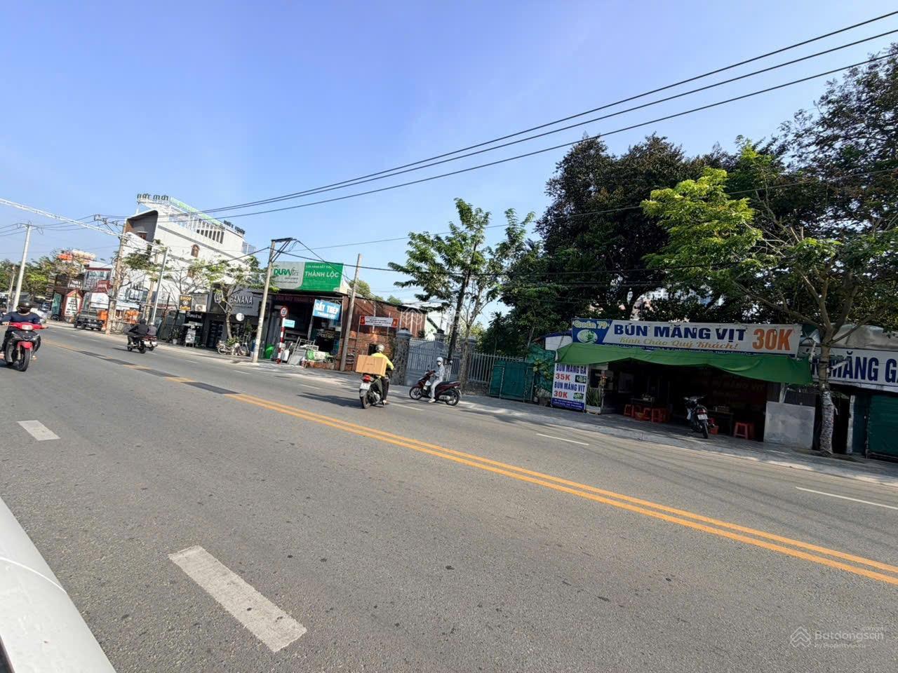 Chính chủ Bán lô đất đường ô tô ngay cạnh KDC CHÁNH NGHĨA - TRUNG TÂM CẢ THỦ DẦU MỘT