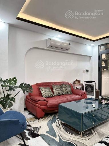 NHÀ HẺM XE HƠI - Mai Thị Lựu, Quận 1 giá 3tỷ550. Nhà 45m2 - 3 tầng - 3PN. Đang cho thuê 14triệu