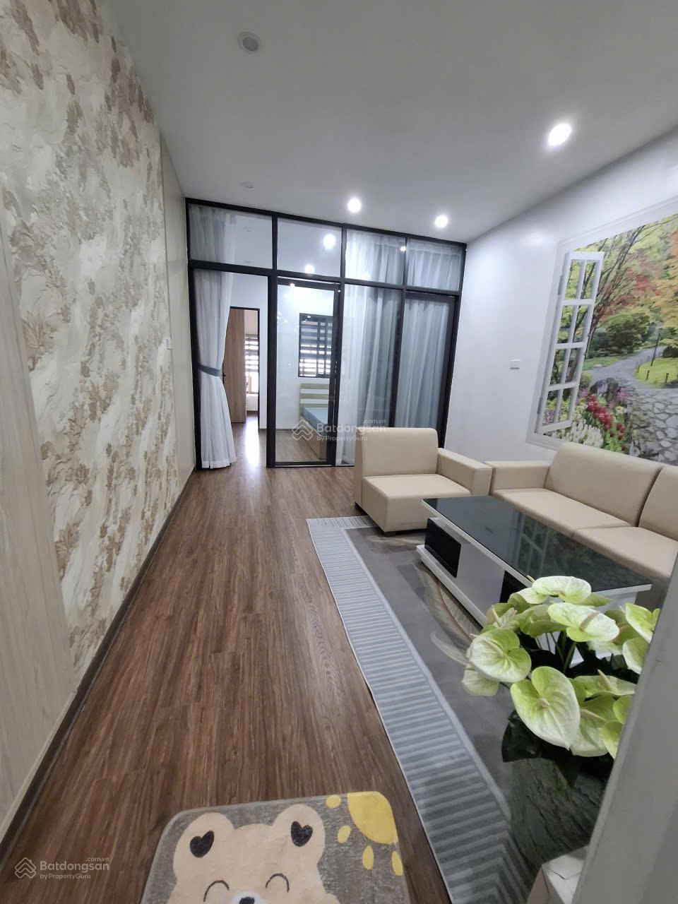 Bán căn hộ Tầng 1 dt 75m2 ( sổ 46m2 ), mt 7m, nhà đẹp + sân chơi rộng, về ở luôn. Giá 6,5 tỷ