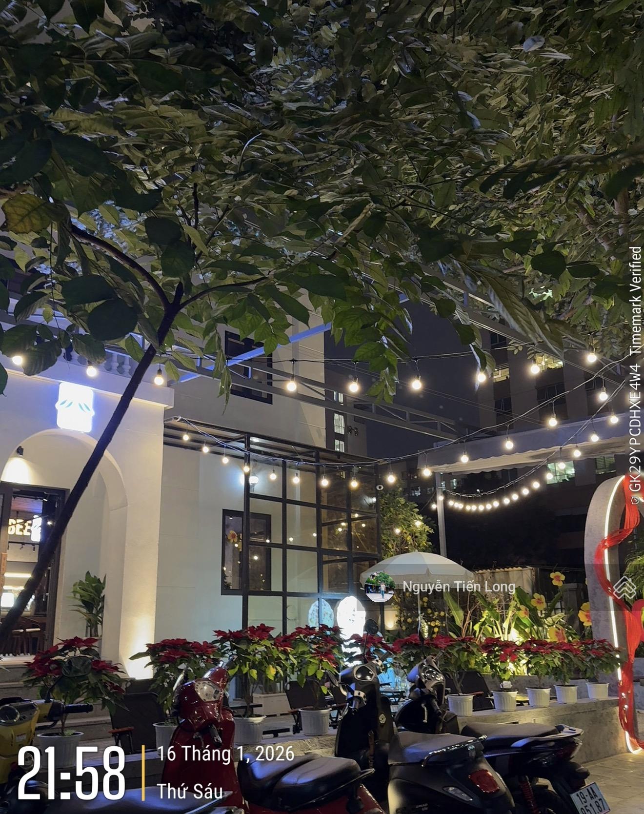 Bán biệt thự ĐTM Dịch Vọng - Cạnh CV Cầu Giấy - 297m2 x 4T 1 hầm, đang cho thuê cafe, Ở yên tĩnh Bán biệt thự ĐTM Dịch Vọng - Cạnh CV Cầu Giấy - 297m2 x 4T 1 hầm, đang cho thuê cafe, Ở yên tĩnh