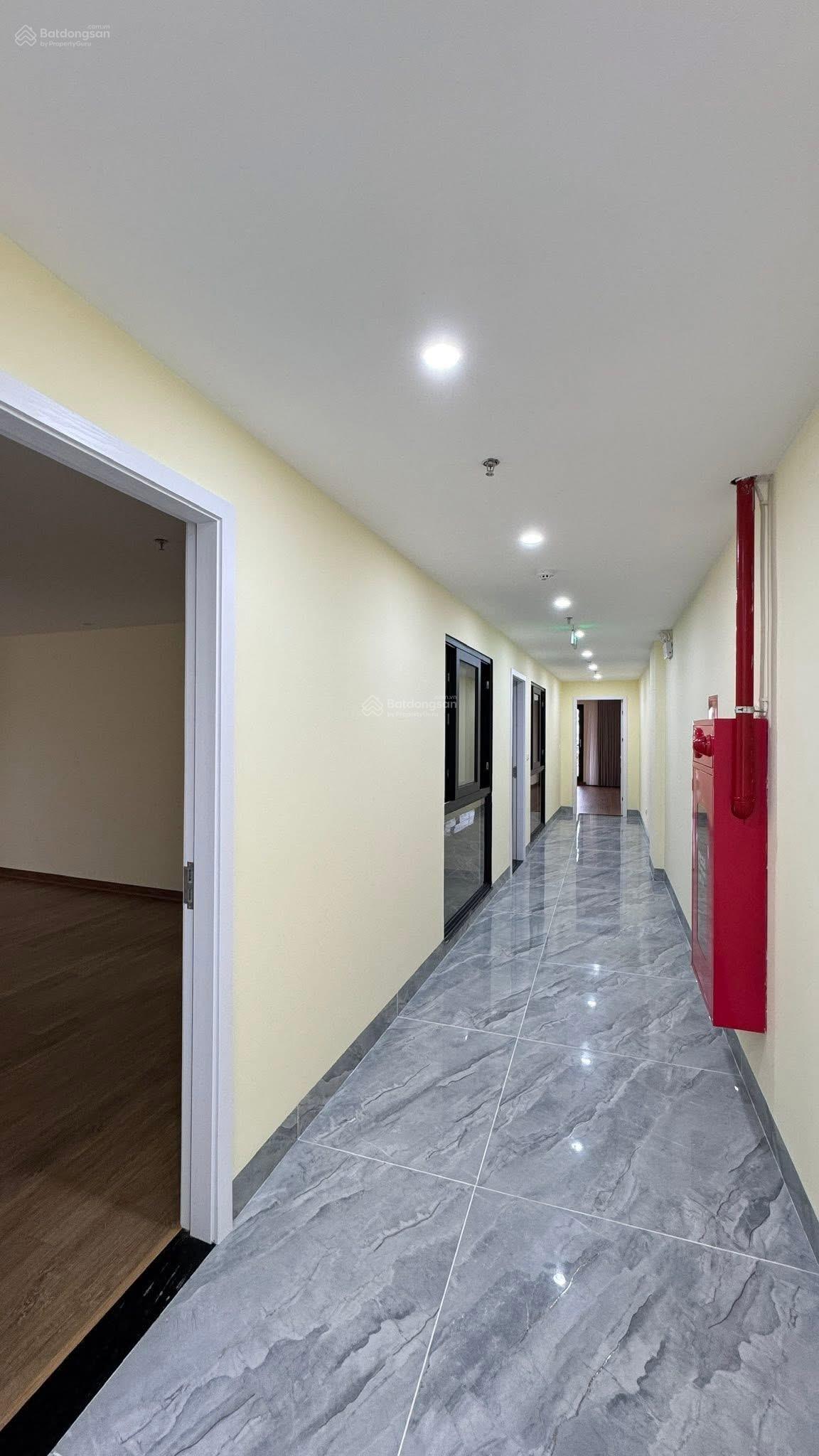 Đại La Hai Bà Trưng.Toà nhà 9 tầng sang xịn mới đẹp hiện đại thông minh.Vị trí đắc địa đẹp nhất phố