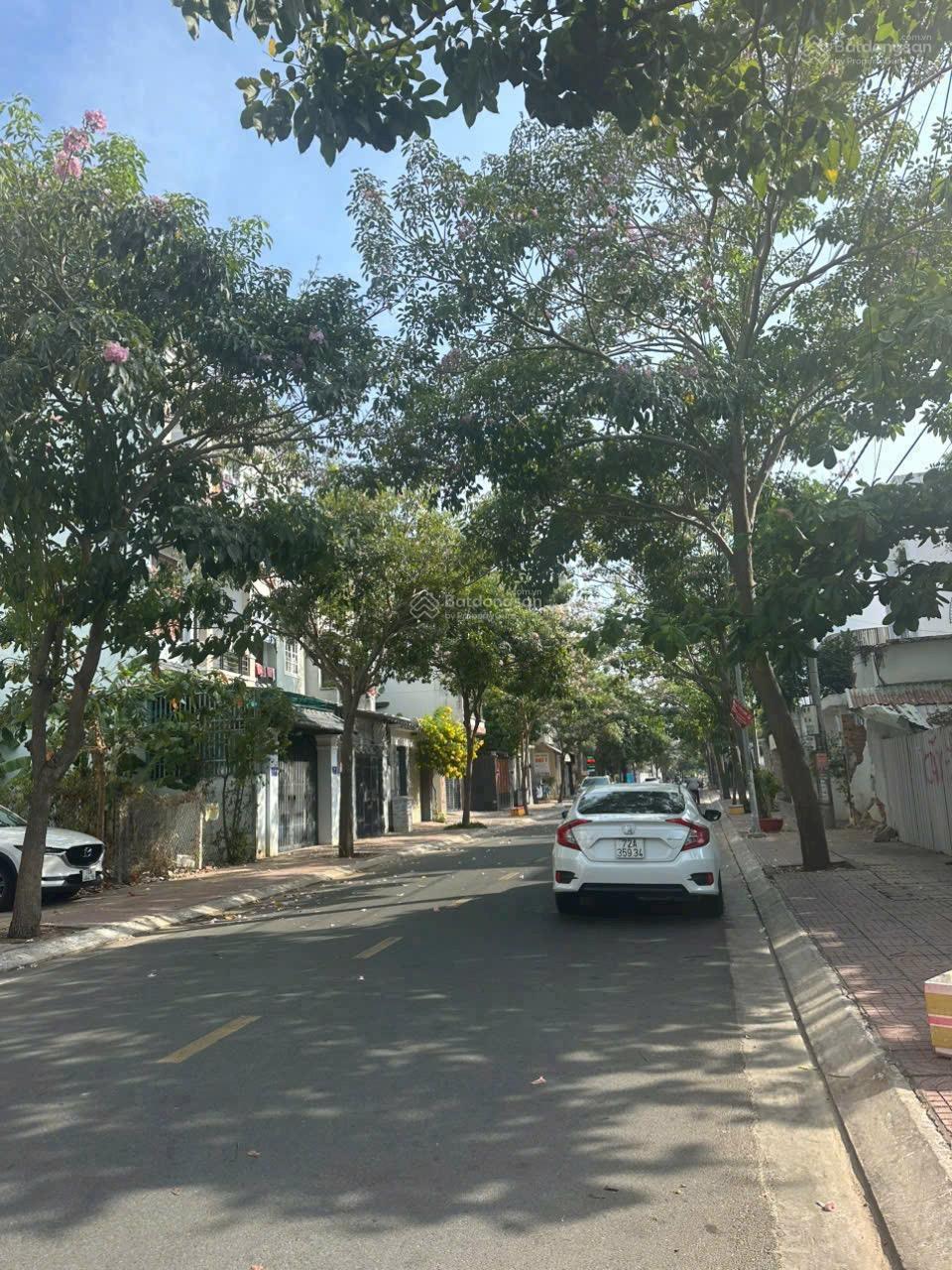 Bán nhà mt đường Cao Thắng 90m2 giá 11,2 tỷ.call 0989 116 *** mr Hà.