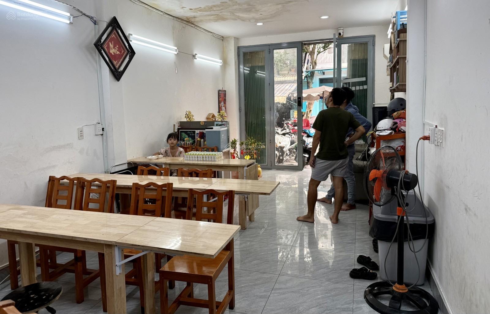 Bán nhà Mặt tiền Dương Bá Trạc , phường 1 Q8 , 5 lầu, 5pn chỉ 11 tỷ