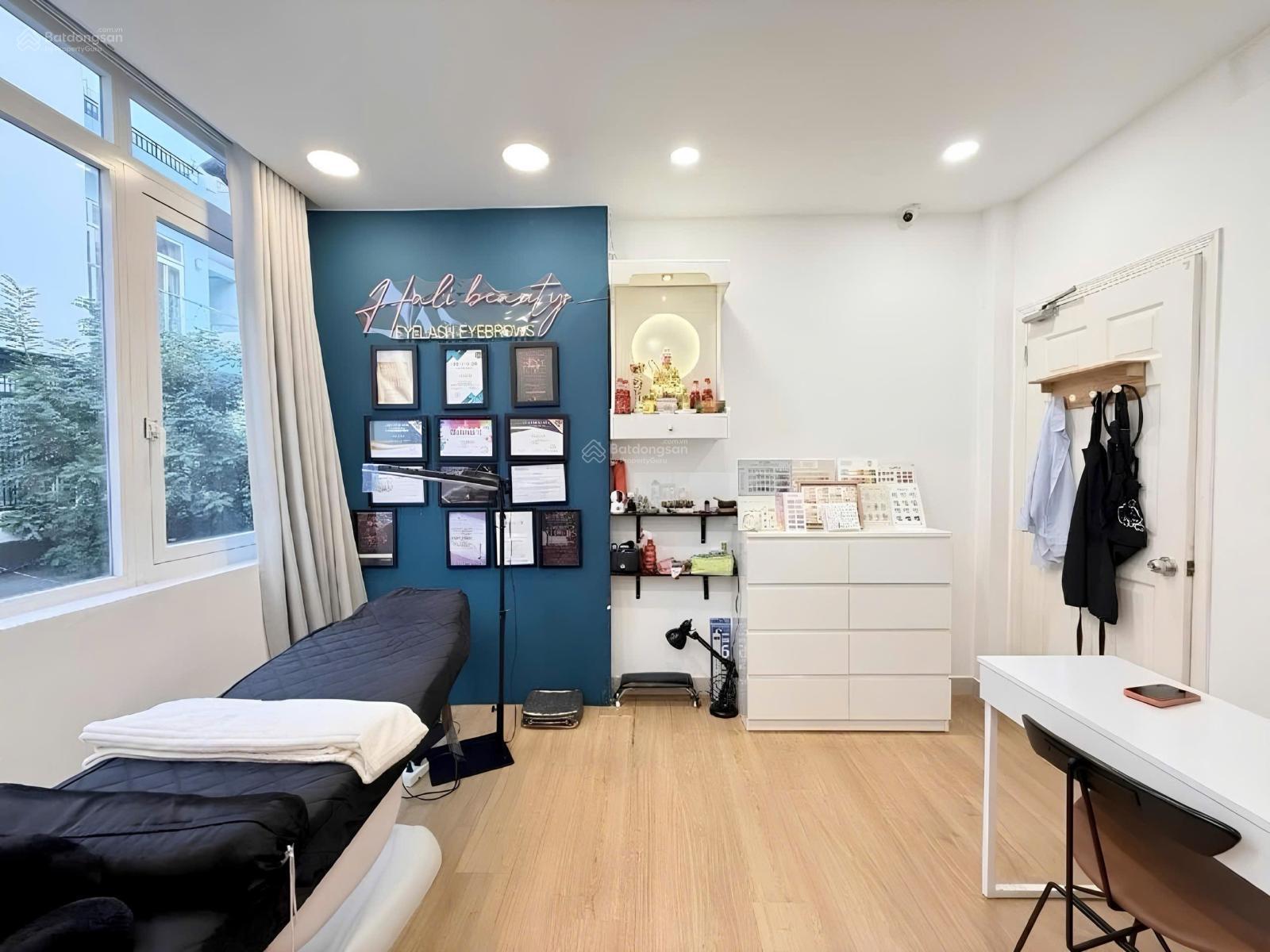 Đường Xe Hơi 8m Thông - DT: 4x16 (65m2) - Nhà Đúc 2 Tầng, Cầu Xéo Cạnh Gò Dầu - chỉ 8.2 T