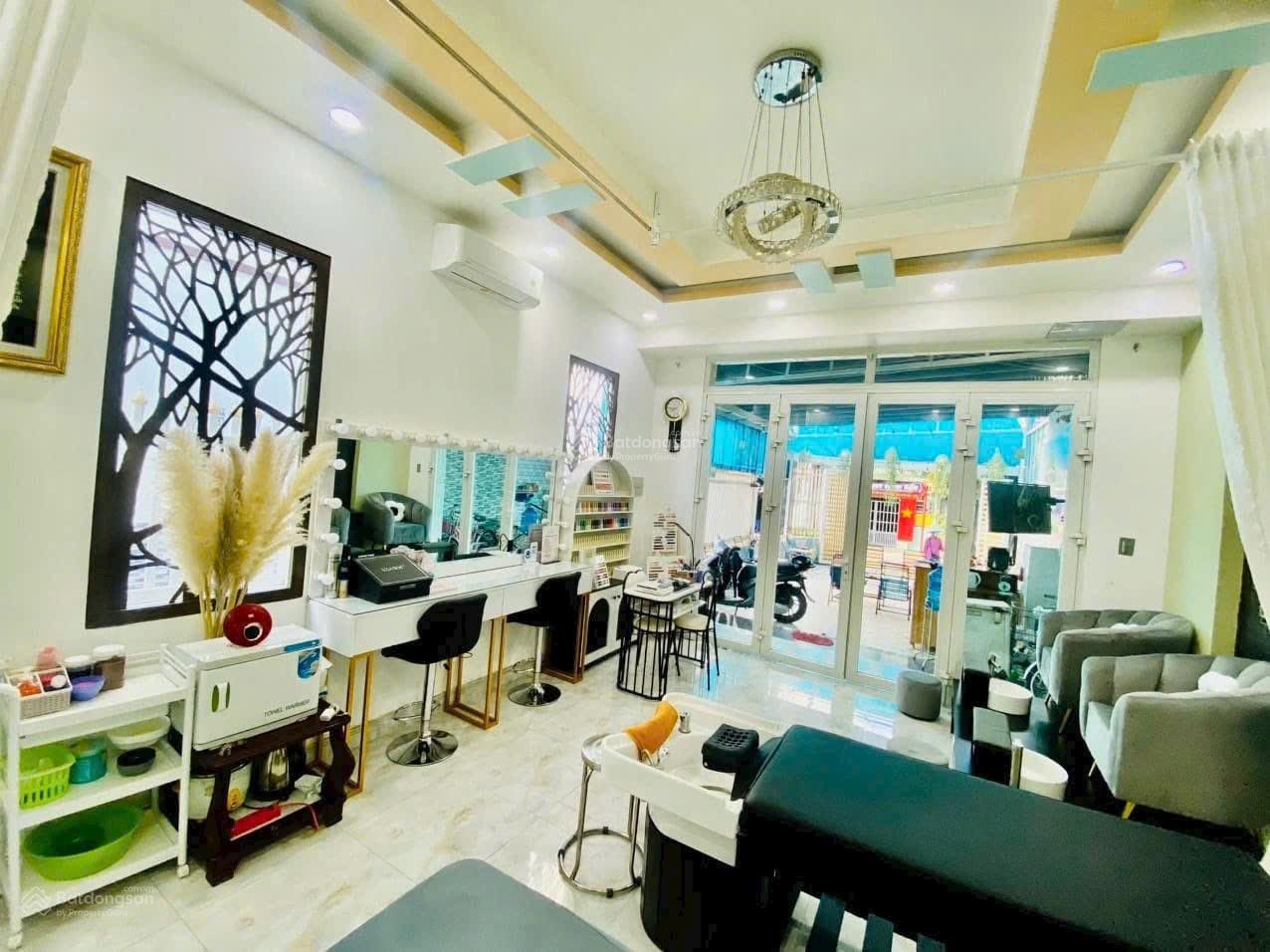 Căn góc 2 mặt tiền 5,3x25m đường số 11, Trường Thọ, Thủ Đức - Gần Vành Đai 2 -3 tầng - Giá 17ty