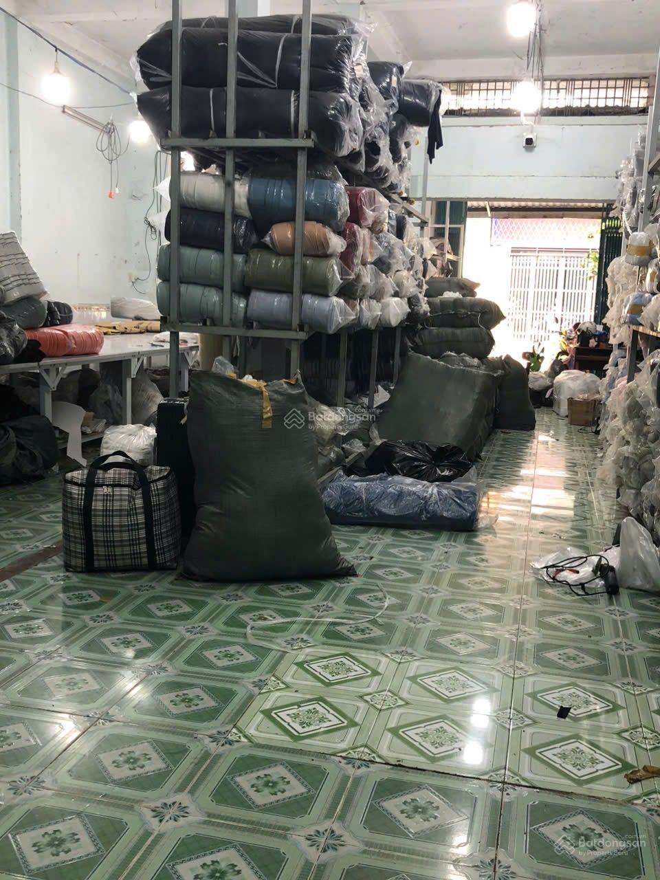 CHO THUÊ NHÀ KHU HỌ LÊ (GẦN NGUYỄN SƠN)- 8X20M 1 LẦU ĐÚC- ĐƯỜNG BÀN CỜ 12M-GẦN THOẠI NGỌC HẦU