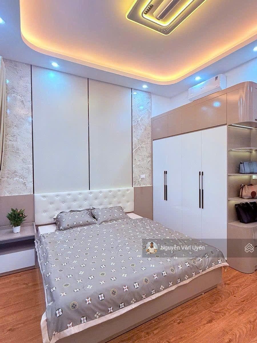 HOÀNG QUỐC VIỆT- CẦU GIẤY ' 1 CĂN DUY NHẤT ' 38M2 X 5 TẦNG ' NGÕ 3 GÁC ' GẦN Ô TÔ ' FULL NỘI THẤT.