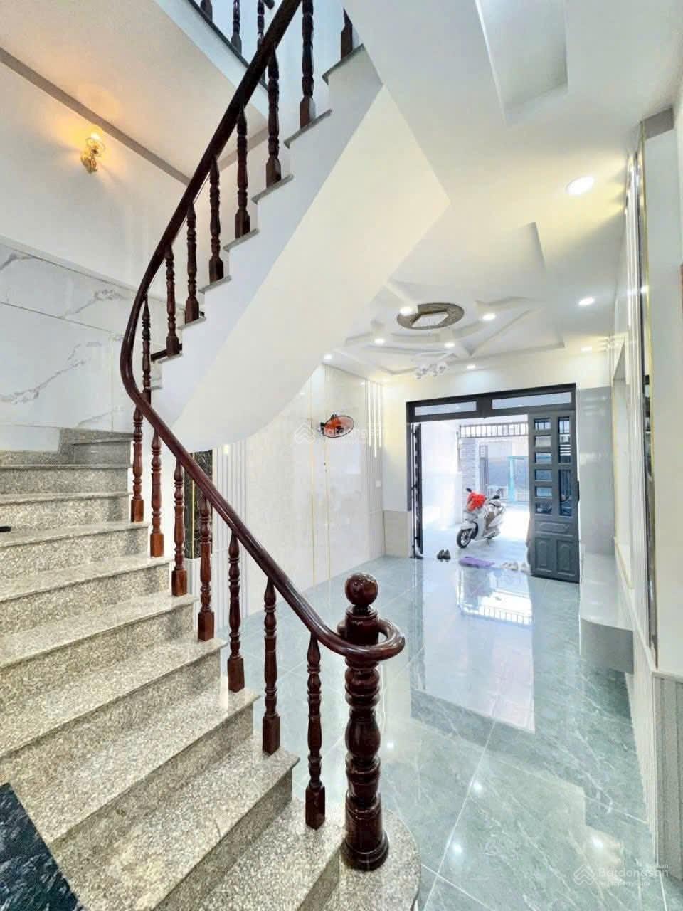 Bán nhà lầu trệt đường nhựa 2 oto gần ngã ba ông xã dt 72,9m2 tc 60 kdbb giá 4ty480 lh 0906 309 *** Bán nhà lầu trệt đường nhựa 2 oto gần ngã ba ông xã dt 72,9m2 tc 60 kdbb giá 4ty480 lh 0906 309 ***