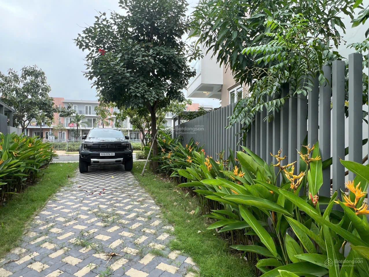 Bán biệt thự Dragon Village, 11,5 tỷ, 120m2, 4PN, 3 tầng Bán biệt thự Dragon Village, 11,5 tỷ, 120m2, 4PN, 3 tầng