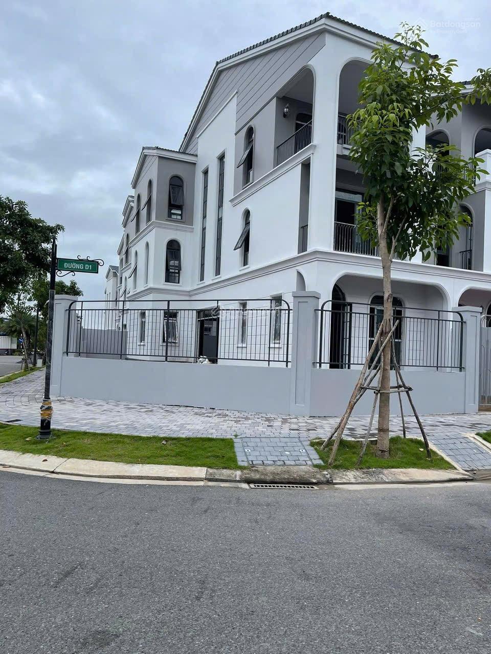 Cần Nhượng Lại căn nhà phố 125 m 2 ngang 5 giá gốc CĐT Cần Nhượng Lại căn nhà phố 125 m 2 ngang 5 giá gốc CĐT