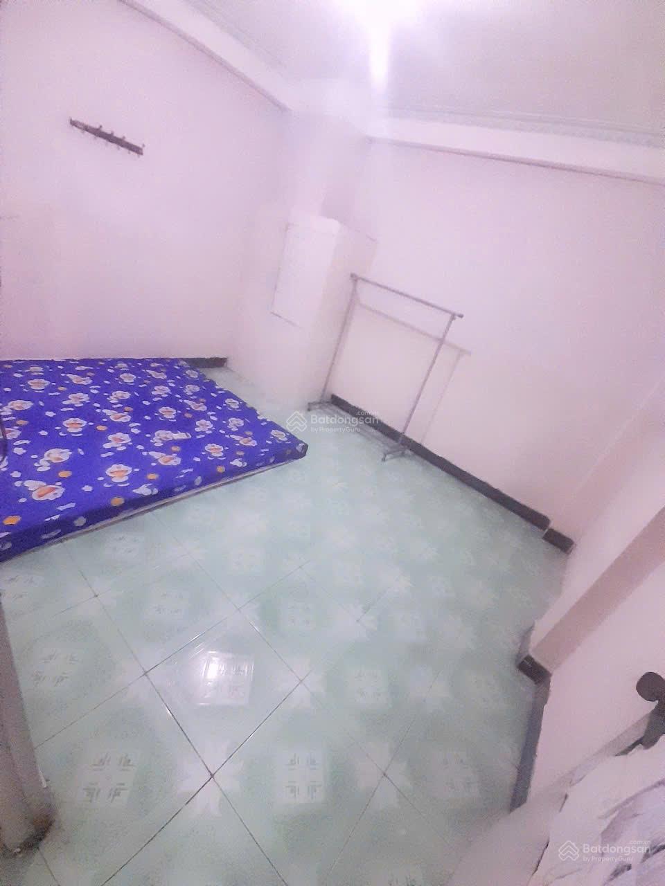 Phòng mới, nội thất đầy đủ, có ban công chính chủ, giờ giấc tự do