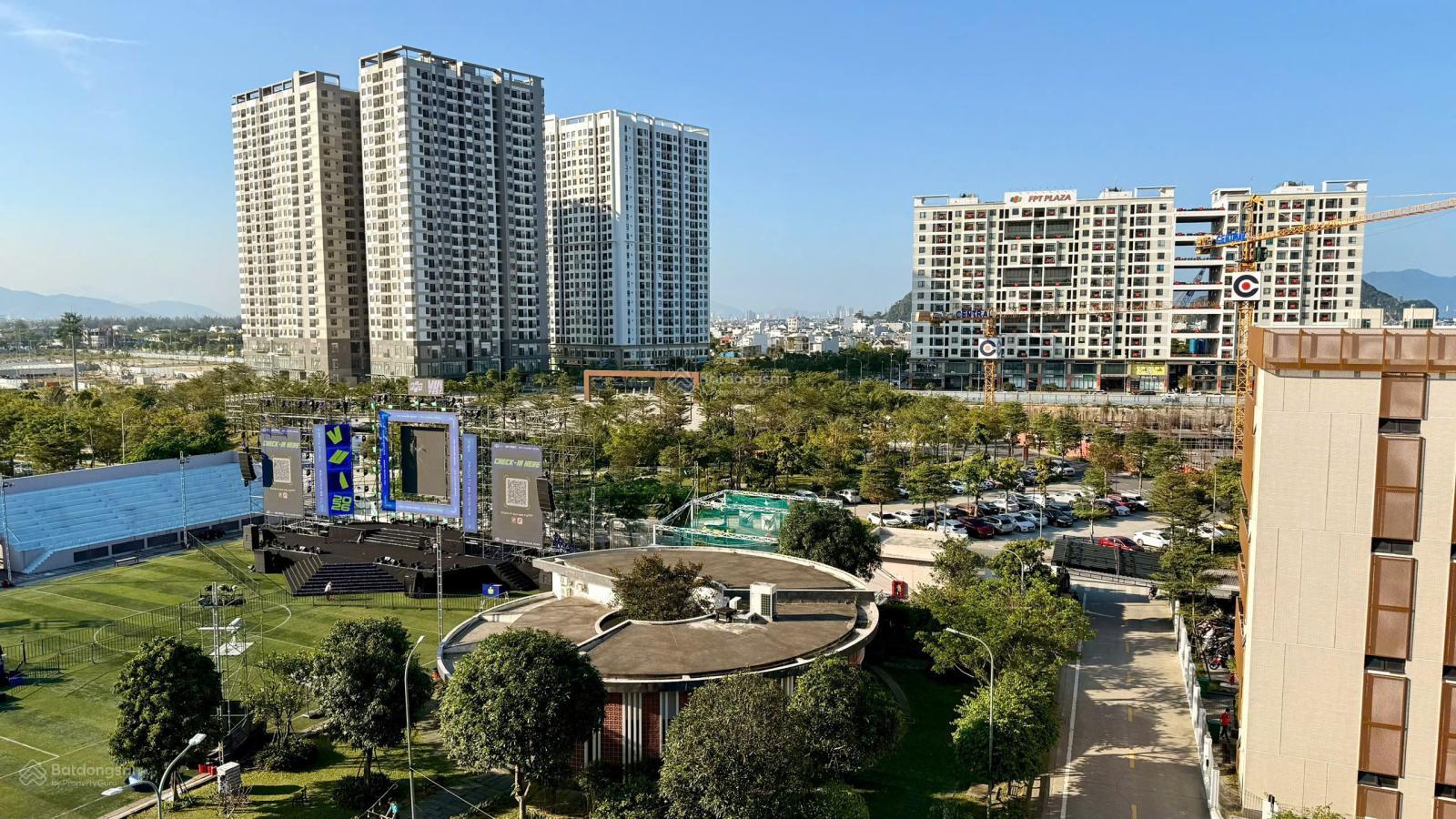 cặp 200m2 công viên trung tâm khu đô thị phú mỹ an ,đường vùng trung 16