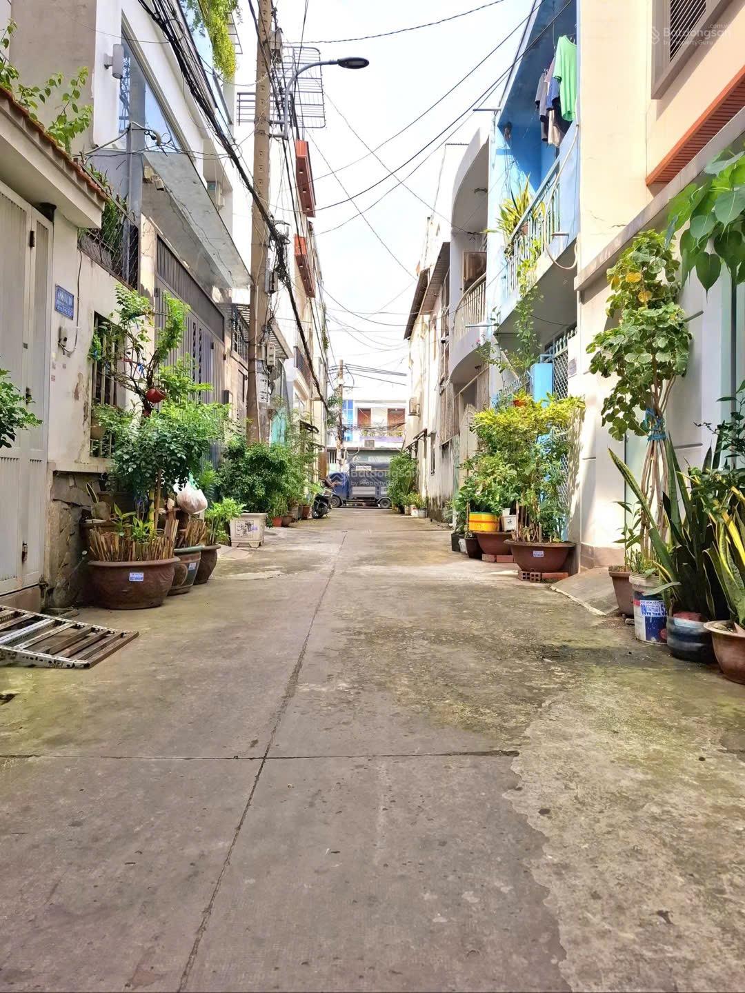 ban nha moi dep phuong 16 go vấp diện tích 4 x 11 gia 5.45 ty