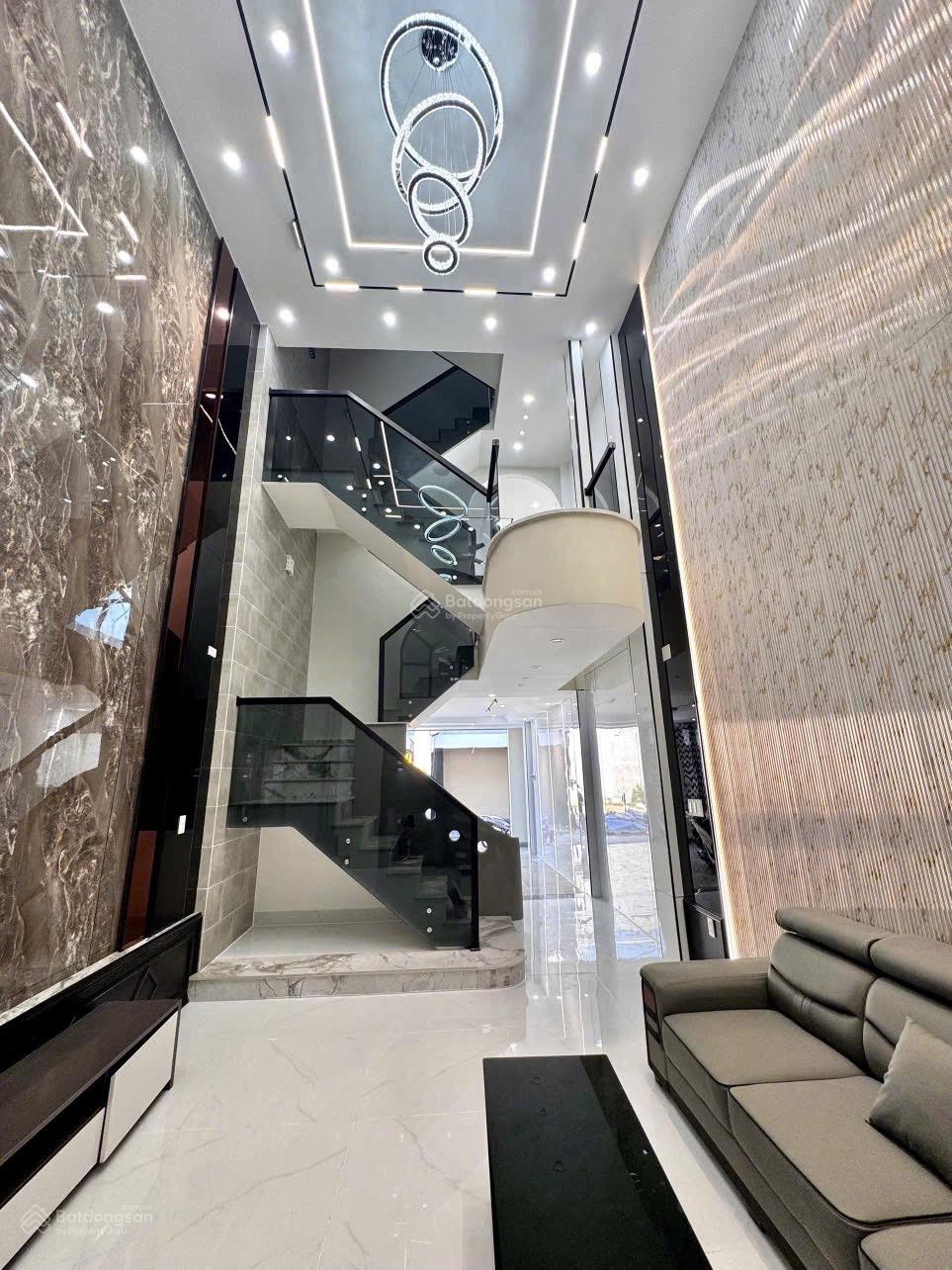 SIÊU PHẨM NHÀ PHỐ 3 LẦU MỚI TINH PHƯỜNG HỐ NAI GX PHÚC LÂM - SỔ THỔ CƯ HOÀN CÔNG 220m2 SÀN