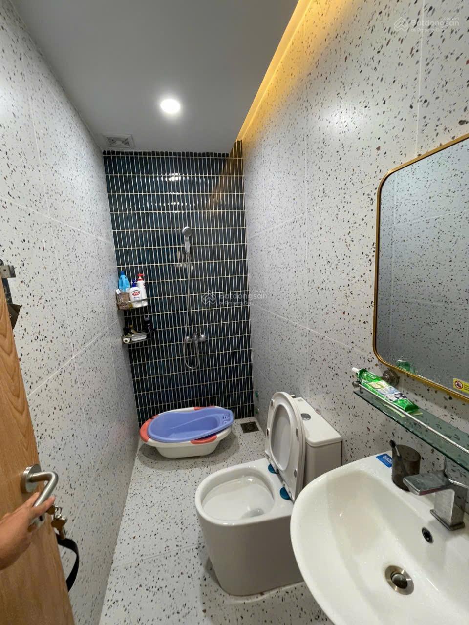 Bán nhà mặt phố 3 tầng Lê Đình Dương, 17 tỷ, 72 m2, giá ưu đãi Bán nhà mặt phố 3 tầng Lê Đình Dương, 17 tỷ, 72 m2, giá ưu đãi