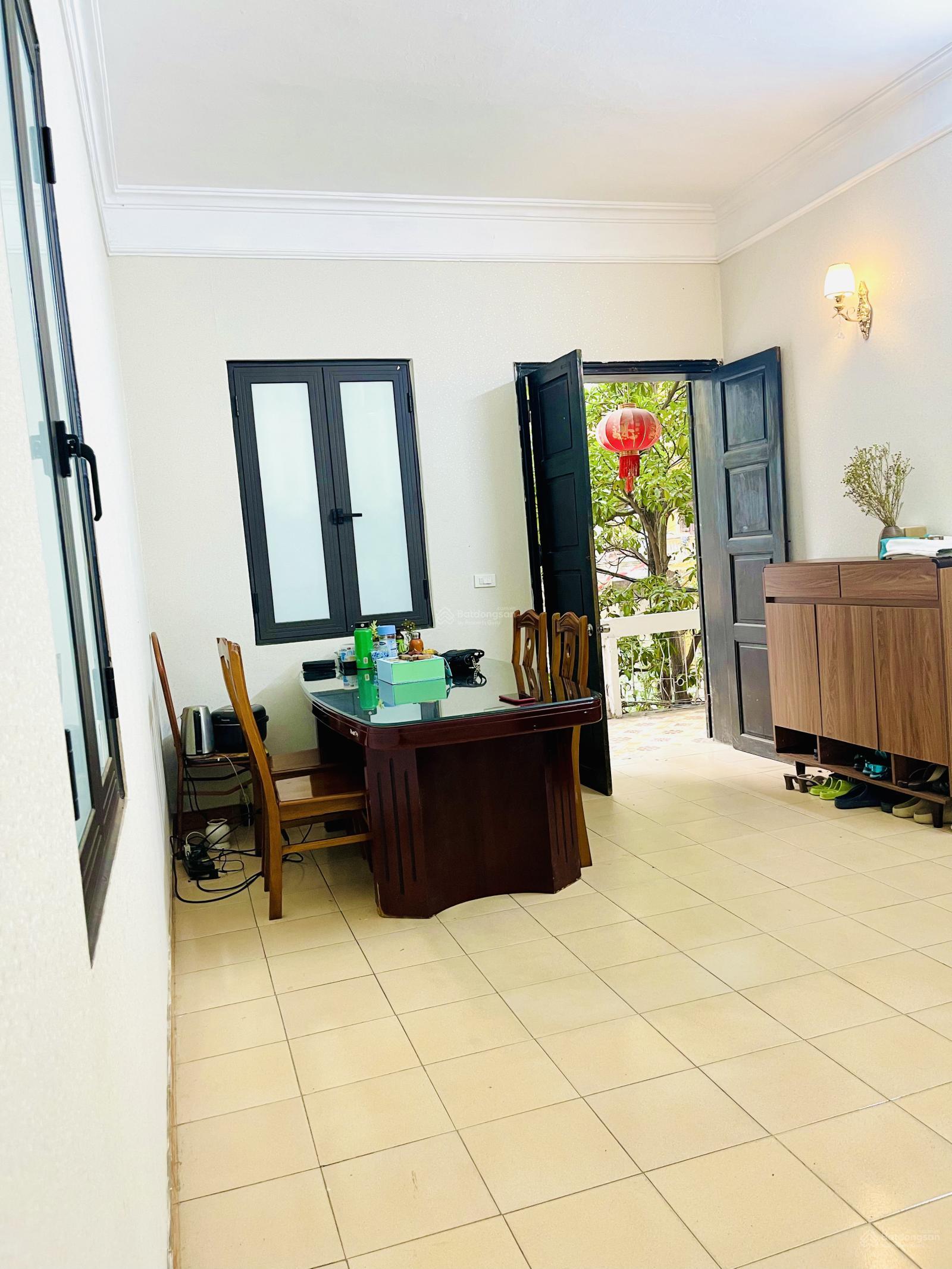 CHÍNH CHỦ GIA ĐÌNH MÌNH CẦN BÁN NHÀ KHU HOÀNG QUỐC VIỆT - CẦU GIẤY 8,7 TỶ