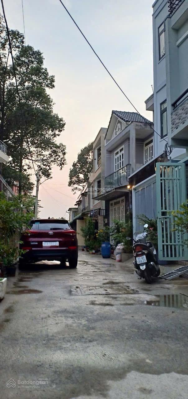 HIẾM LINH ĐÔNG NHÀ 2 TẦNG 5x19.1 chỉ 7,5 tỷ hẻm 5 m sát mặt tiền sân xe hơi