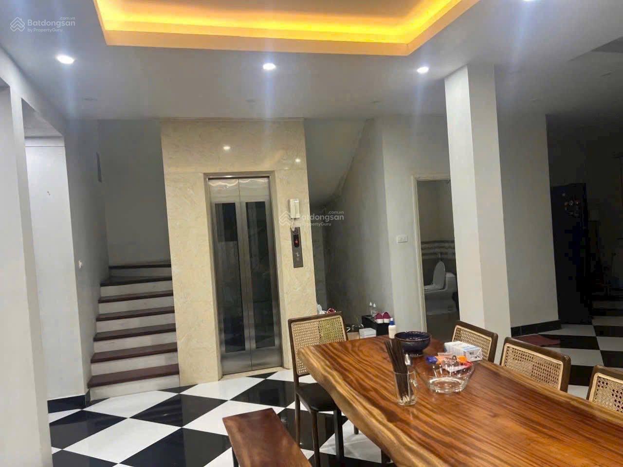 Bán nhanh trước Tết - Hạ 2 tỷ - BT Văn Phú - 218m2 - Hoàn thiện thang máy view đẹp, giá hơn 35 tỷ Bán nhanh trước Tết - Hạ 2 tỷ - BT Văn Phú - 218m2 - Hoàn thiện thang máy view đẹp, giá hơn 35 tỷ