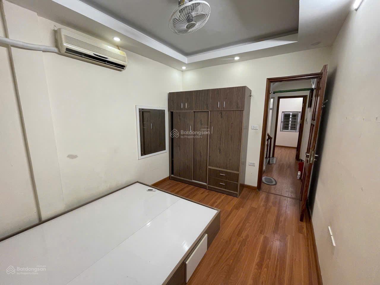 Cho thuê nhà ngõ 28 dương khuê 55m x5T ô tô đỗ cửa