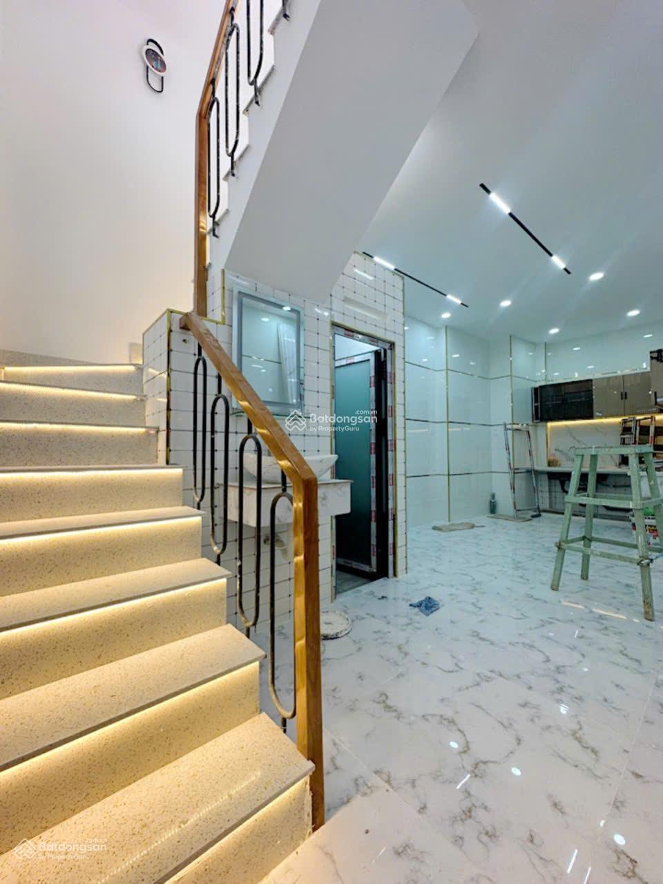 Bán nhà Nguyên Hồng P1 Gò Vấp 40m² 2 tầng hẻm 6m full nội thất giá 2.1 tỷ,LH 0904 472 *** Hoàng My