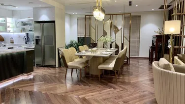 Cho thuê nhà riêng 100m2 5 tầng đồ cơ bản thích hợp làm văn phòng đường 2 oto đi vào lh: 0814 332 ***