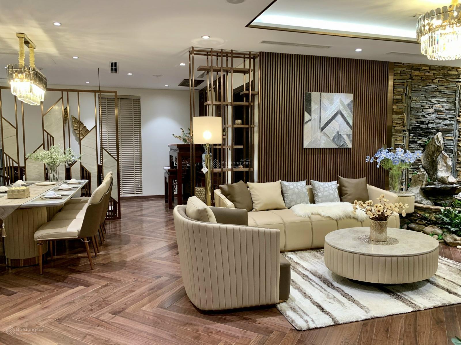 Cho thuê nhà riêng 100m2 5 tầng đồ cơ bản thích hợp làm văn phòng đường 2 oto đi vào lh: 0814 332 ***