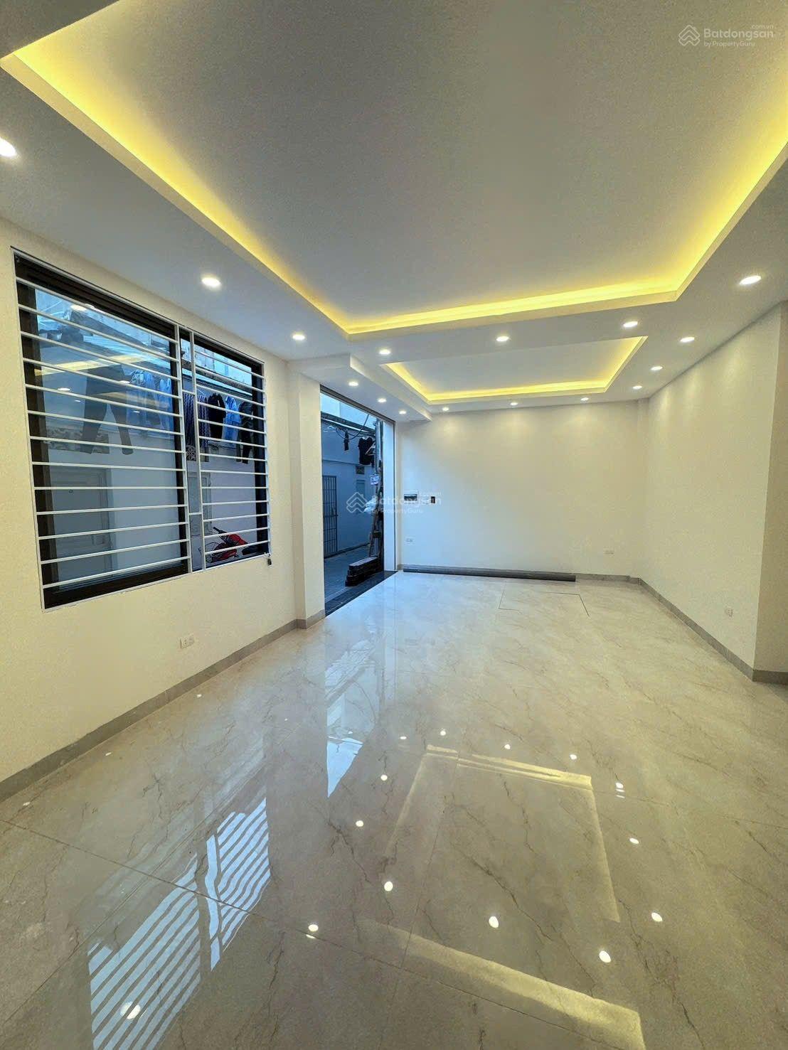 BÁN NHÀ VŨ XUÂN THIỀU,SÀI ĐỒNG,70M , THANG MÁY, MỚI TINH,ô TÔ ĐỖ CỔNG,9XTY