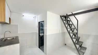 Phòng trọ gác lửng ban công gần cầu vượt Linh Xuân