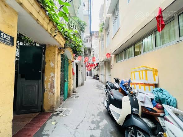 BÁN NHÀ NGÕ 72 TÔN THẤT TÙNG 41,5M2, 8,95TỶ, 60M RA PHỐ - Ở NGAY - GIÁ TỐT !