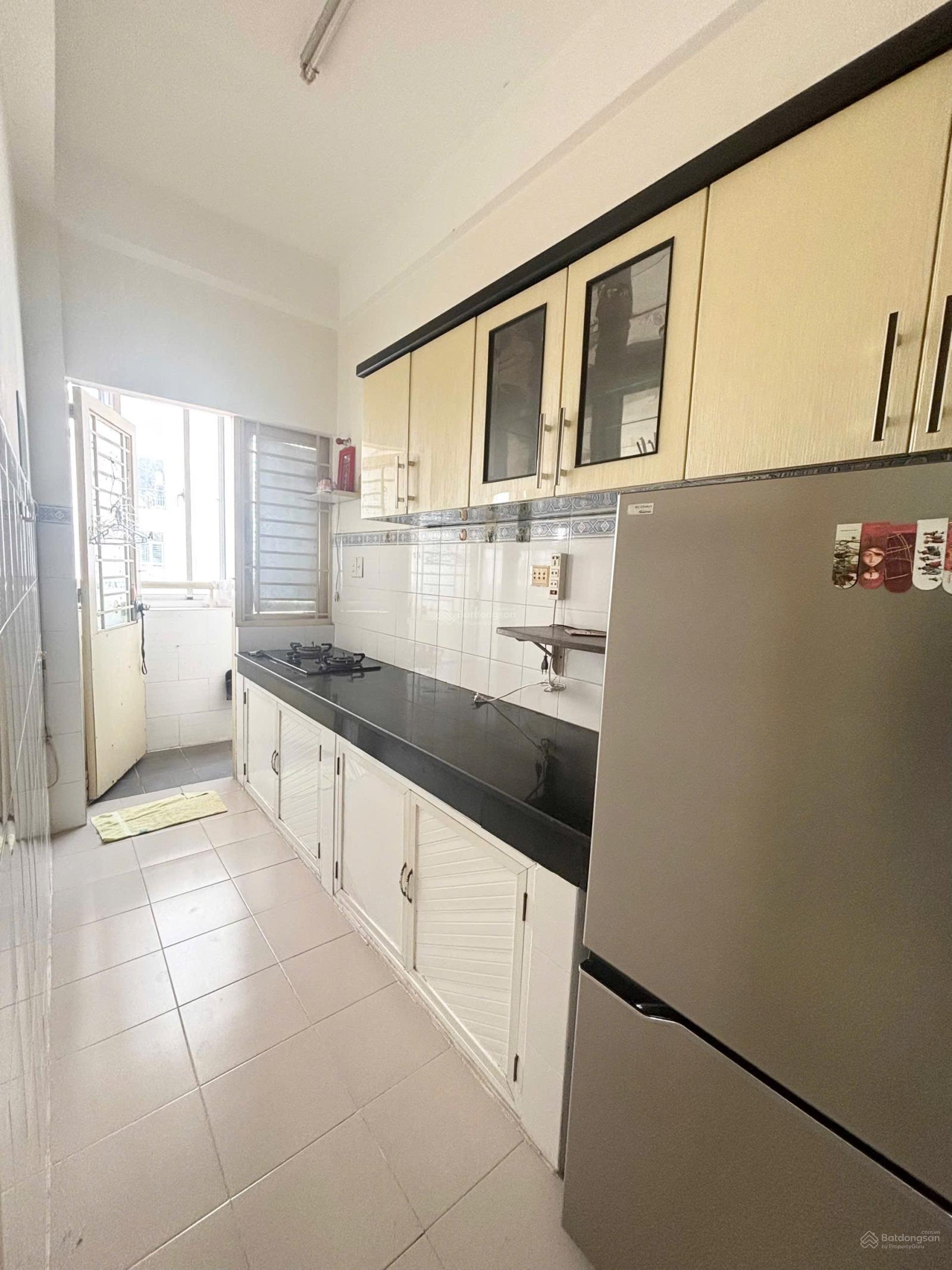 Cho thuê chung cư Phú Thọ Quận 11 ngay vòng xoay Lê Đại Hành, 65m2, 2PN, đủ nội thất đẹp, mới