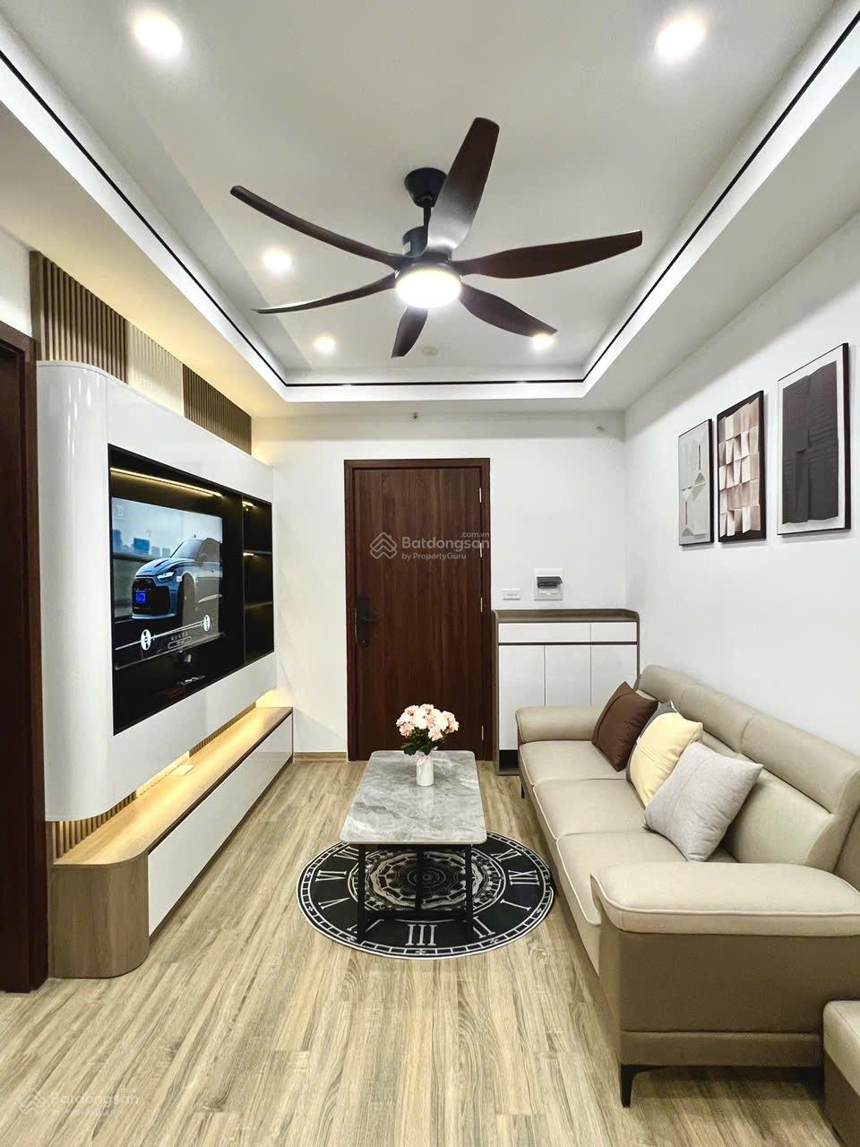 Siêu phẩm căn hộ HH1C Linh Đàm, Hoàng Mai, DT: 72m, 3 ngủ, full nội thất, view cực mát, giá: 4,05tỷ