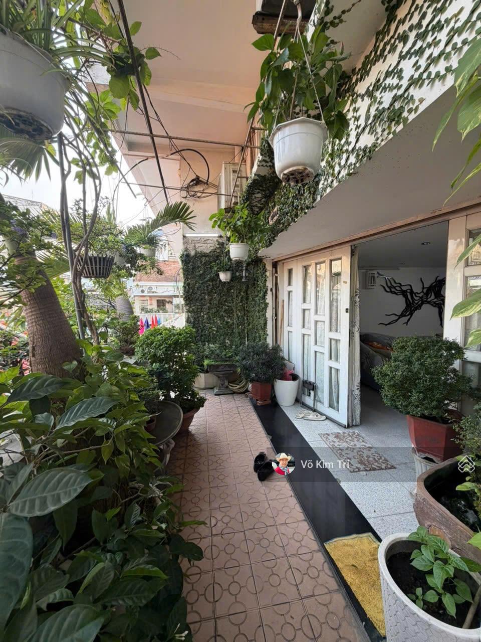 Quận 5 CC Lão Tử 73m2 SHR 2PN 2WC full nội thất giá 3,4tỷ