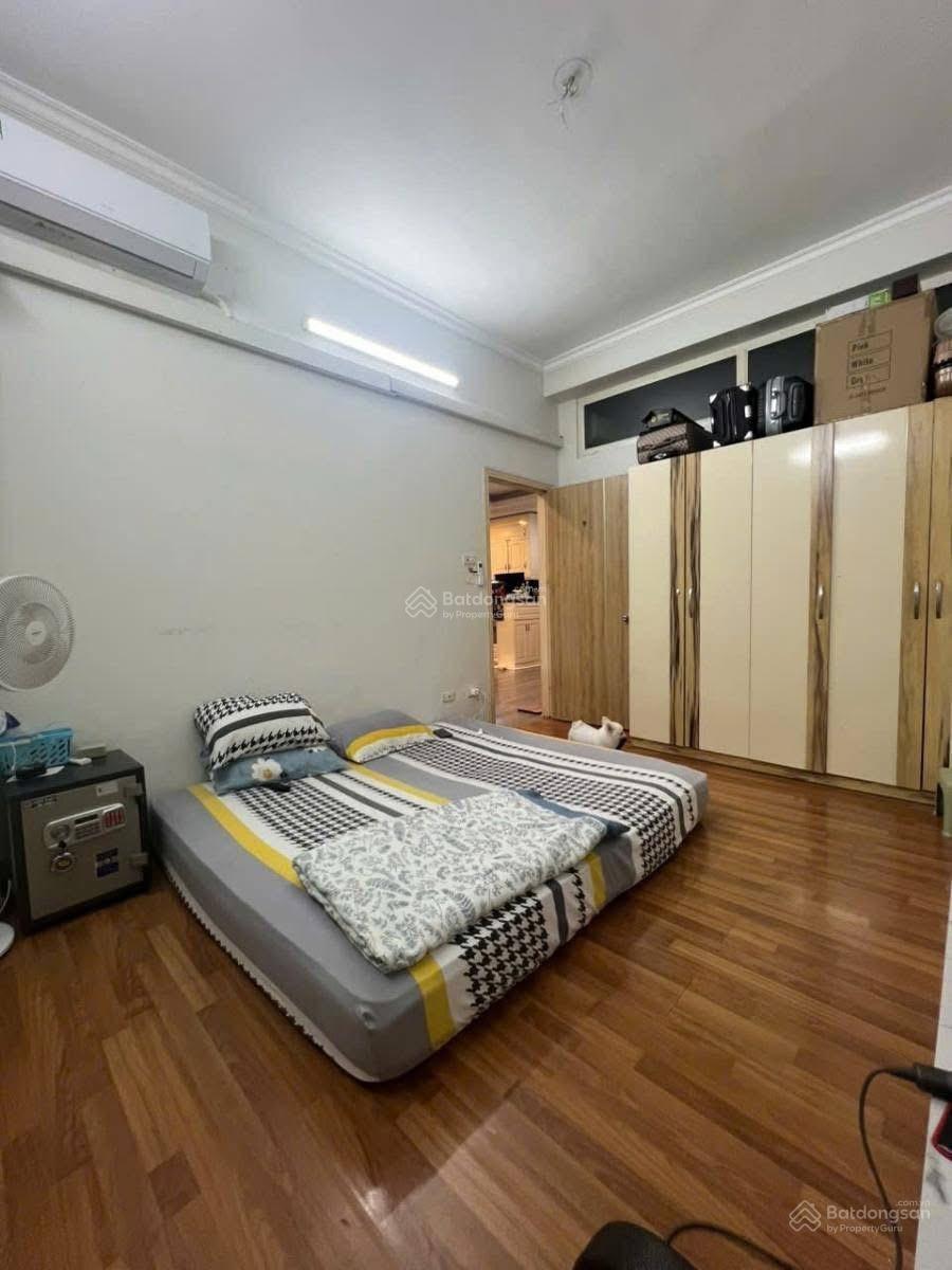 Chính chủ cần bán gấp trước tết căn 3 ngủ, 98m2, chung cư Lạc Trung Hai Bà Trưng