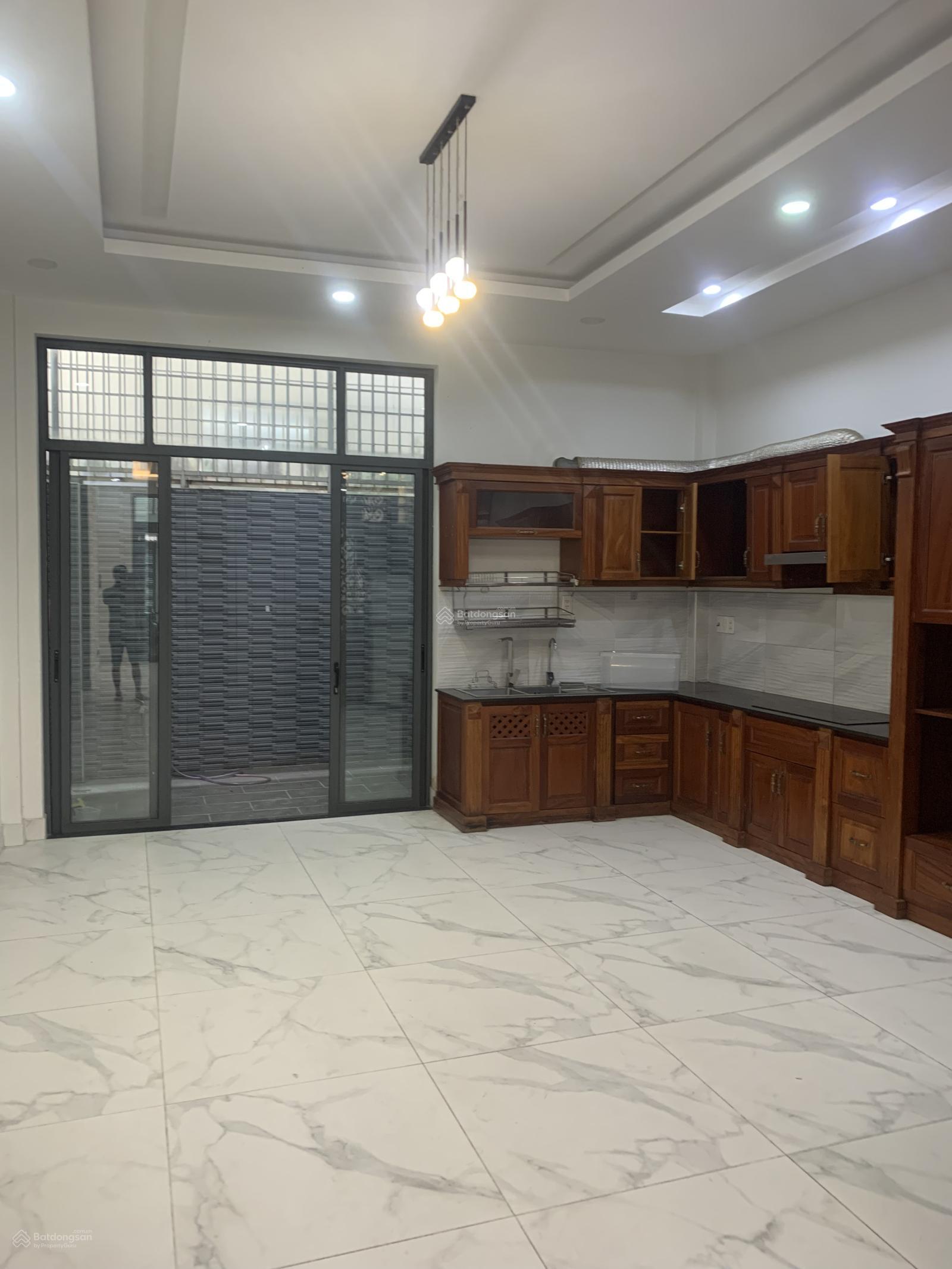 Nhà thuê 4 Tầng-5 x 20-100m2-5 pn,5 Wc- Mt 12m KDC 6b Intresco bình hưng, Bình Chánh